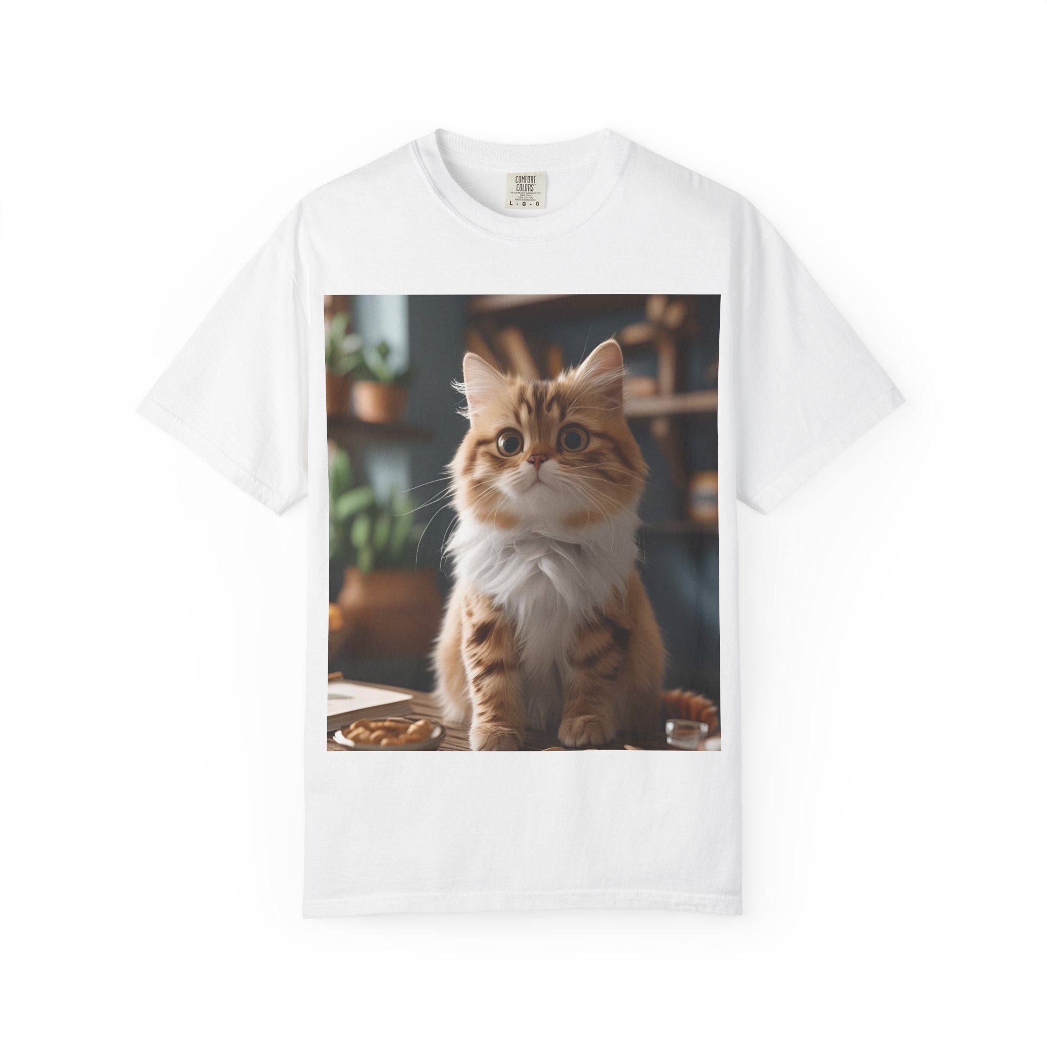 Adorable Cat Graphic T-shirt for Animal Lovers, Cute Pet Tee, Gift for Cat Owners, Casual Wear, Unisex Apparel