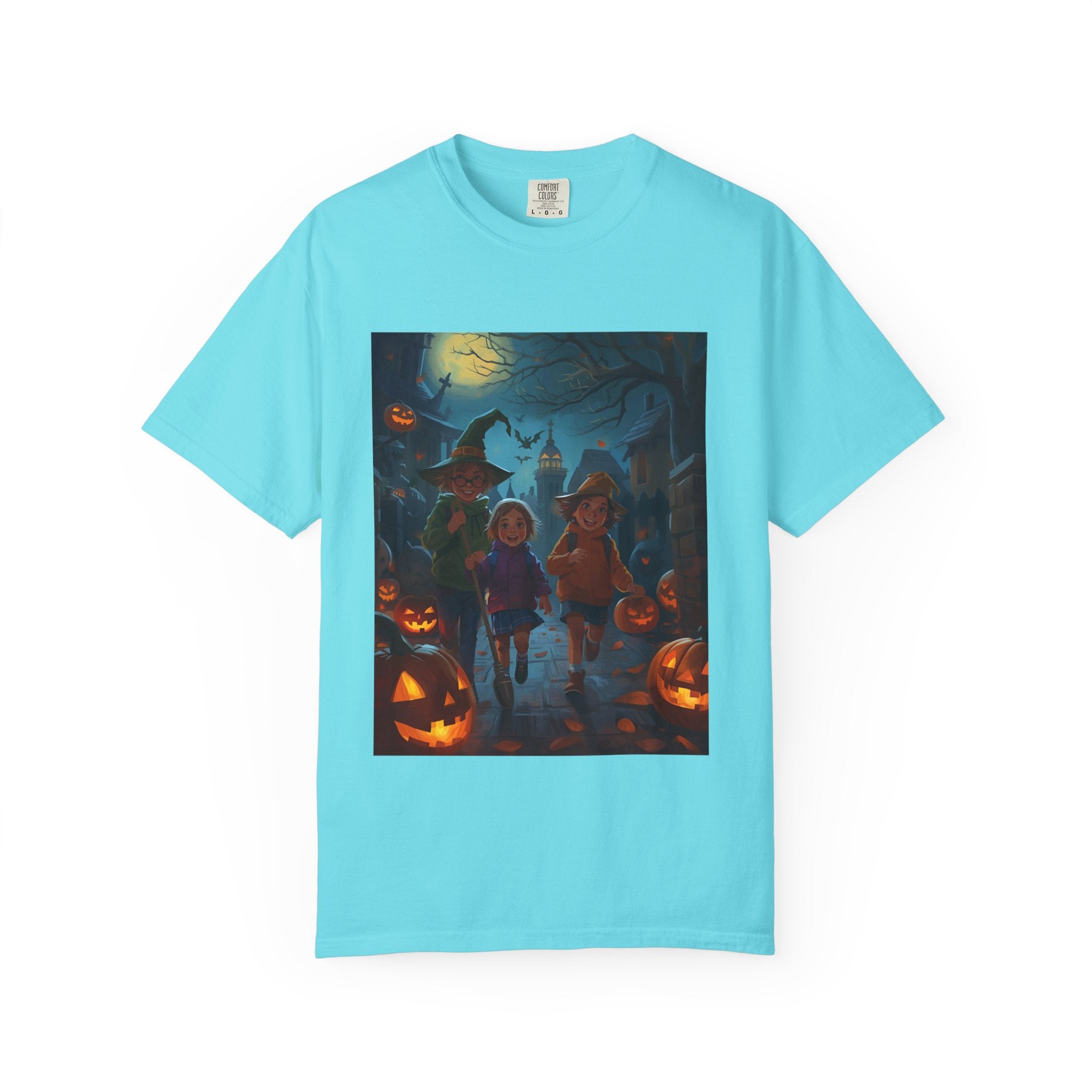 Spooky Halloween Unisex T-Shirt, Trick or Treat, Fall Festivities, Cozy Comfort, Perfect for Halloween Parties, Gift for Friends