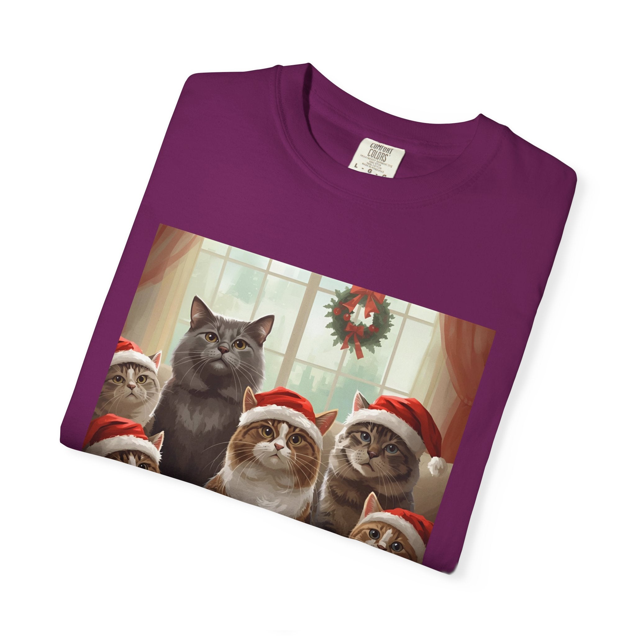 Cute Festive Christmas Holiday Cat T-Shirt, Christmas Gift, Cute Cat Shirt, Unisex Tee, Pet Lover Gift, Cozy Winter Style
